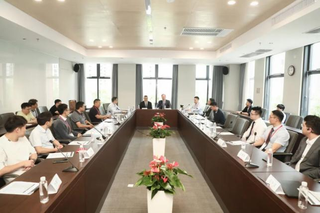 171938233142802487.png 图片40青年论坛分会场.png